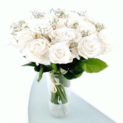 BOUQUET DE ROSES BLANCHES...